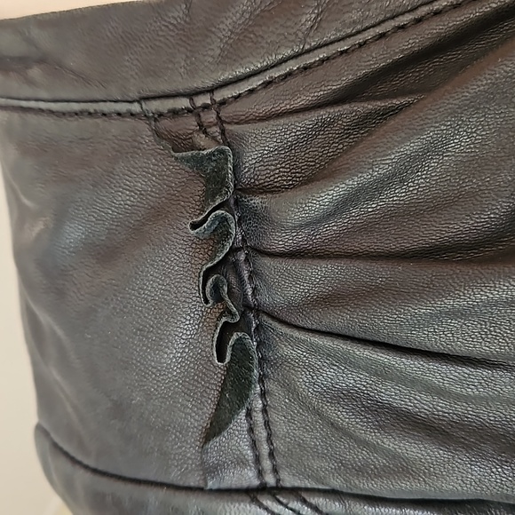 Leith Lambskin Leatger Yoke Crop Jacket - Picture 5 of 6